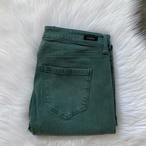 WOMENS LIVERPOOL JEANS SIZE 6